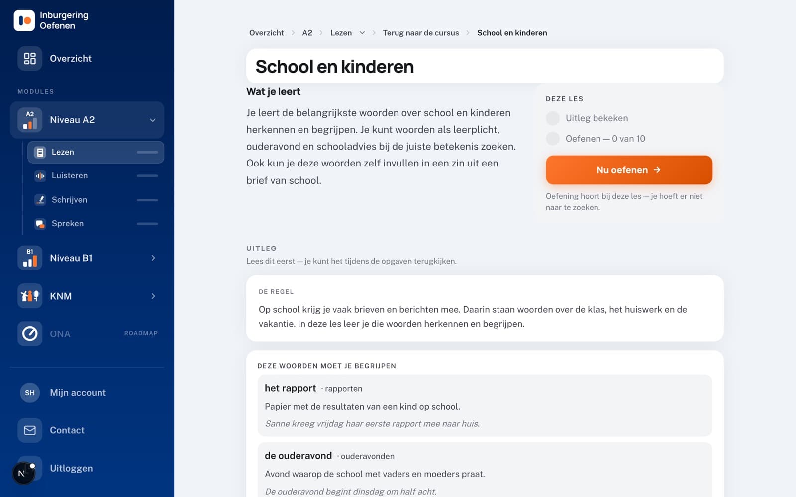 Een lespagina met uitleg en daaronder meteen een oefening.
